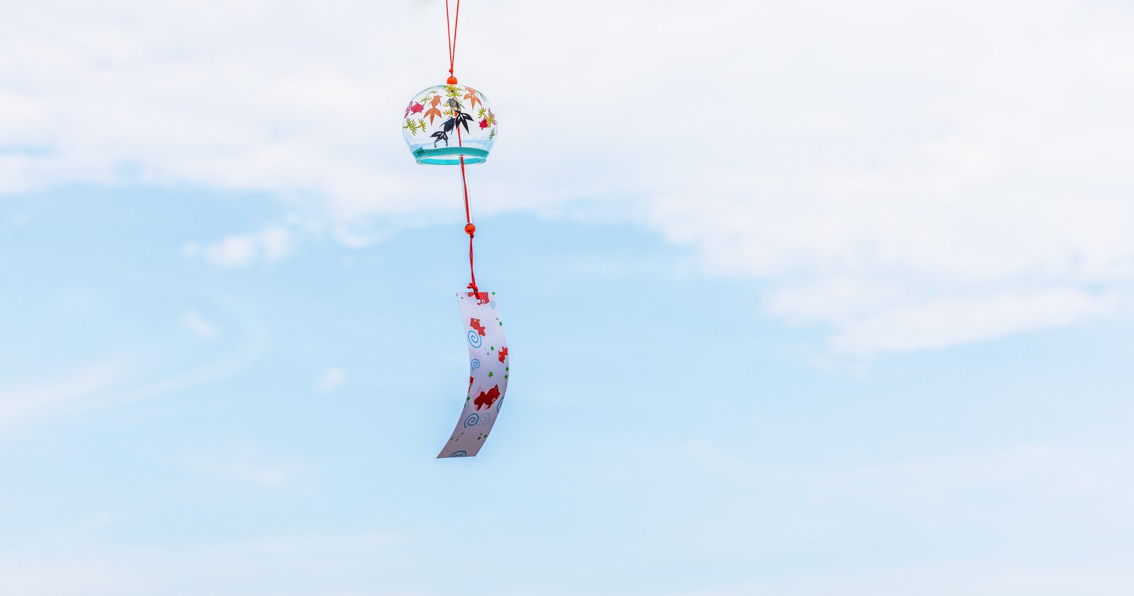「空に舞う風鈴の音色」の写真