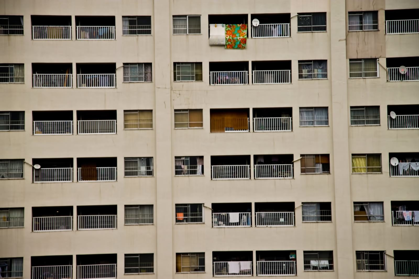 「団地とベランダ」の写真