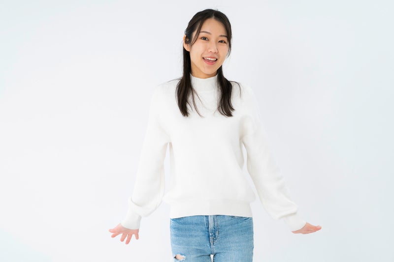 「えっーほんとですか！」っと両手を伸ばして心躍る女性の写真