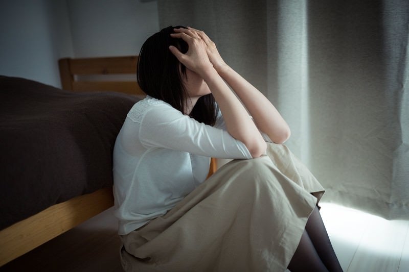 元カレを思い出して涙が止まらない独女の写真