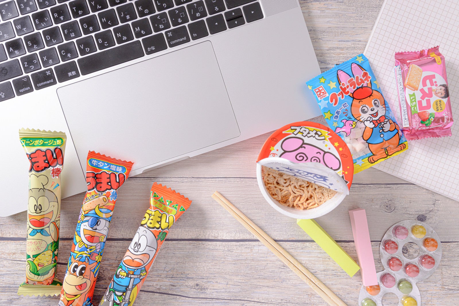 「小腹を満たすために用意したお菓子」の写真