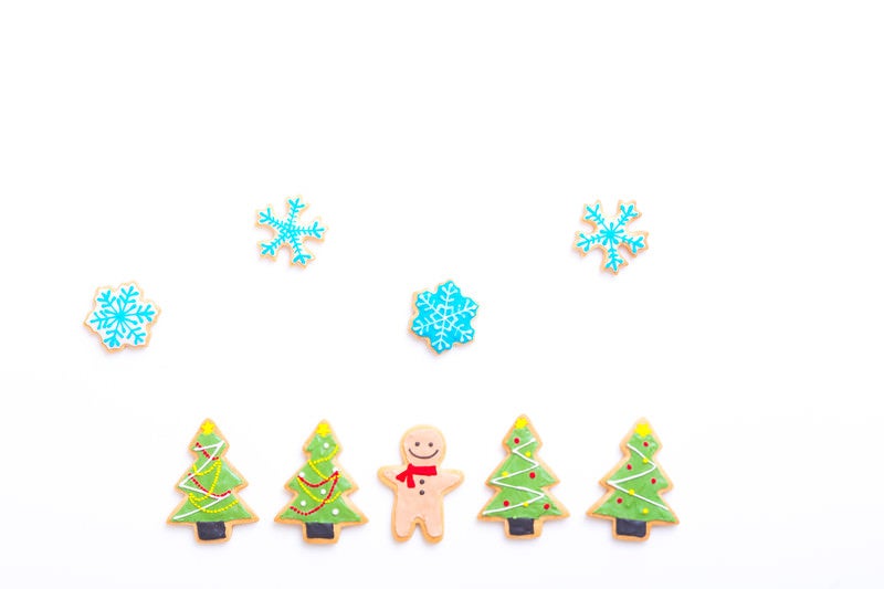 クリスマスツリーに囲まれて（アイシングクッキー）の写真