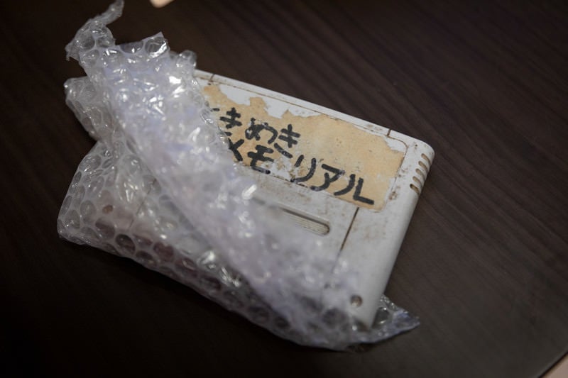 フリマアプリで手に入れた手書きのファミカセの写真